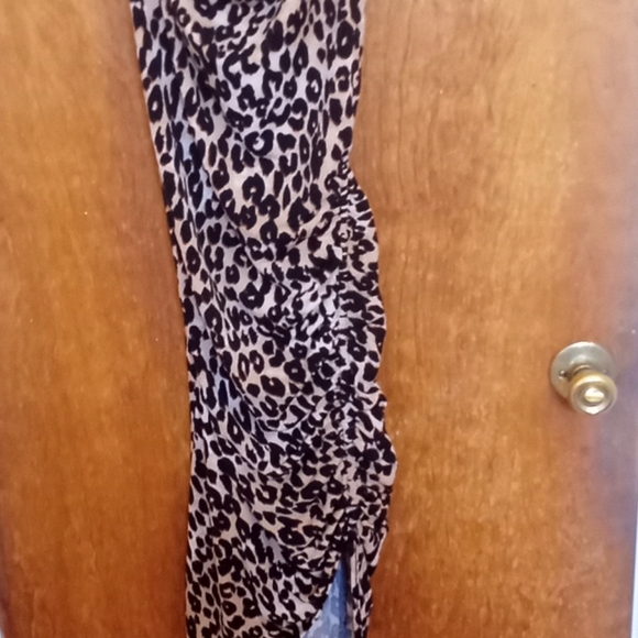 Dress - Picture 2 of 4